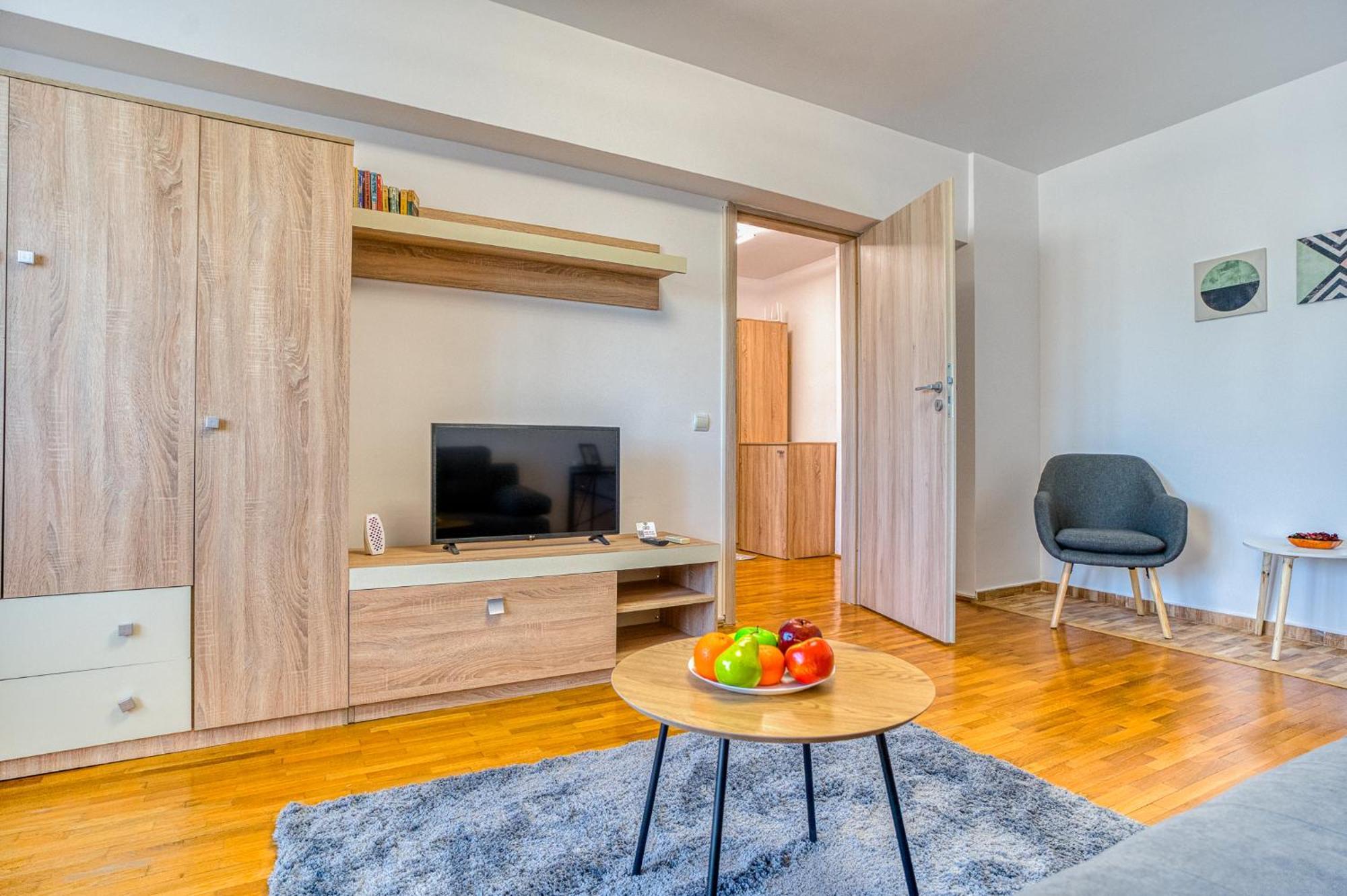 Playful Retreat - 1br Cozy * Bucharest